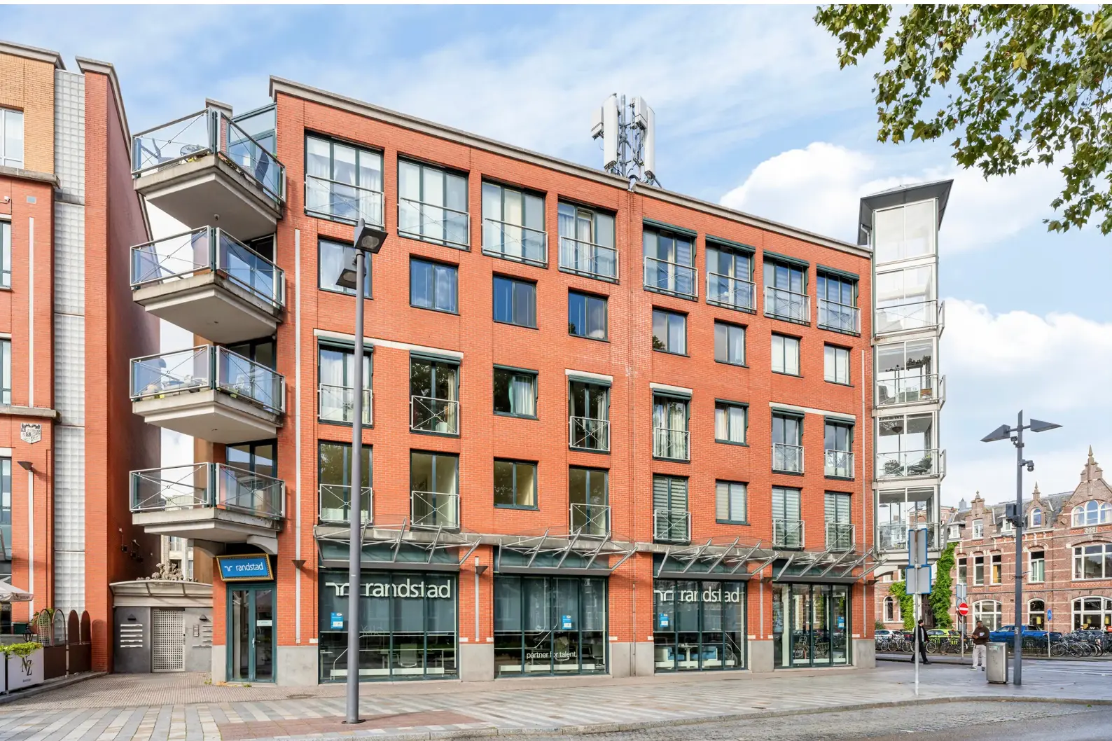 Stationsplein 45 DenBosch Aankoopmakelaar